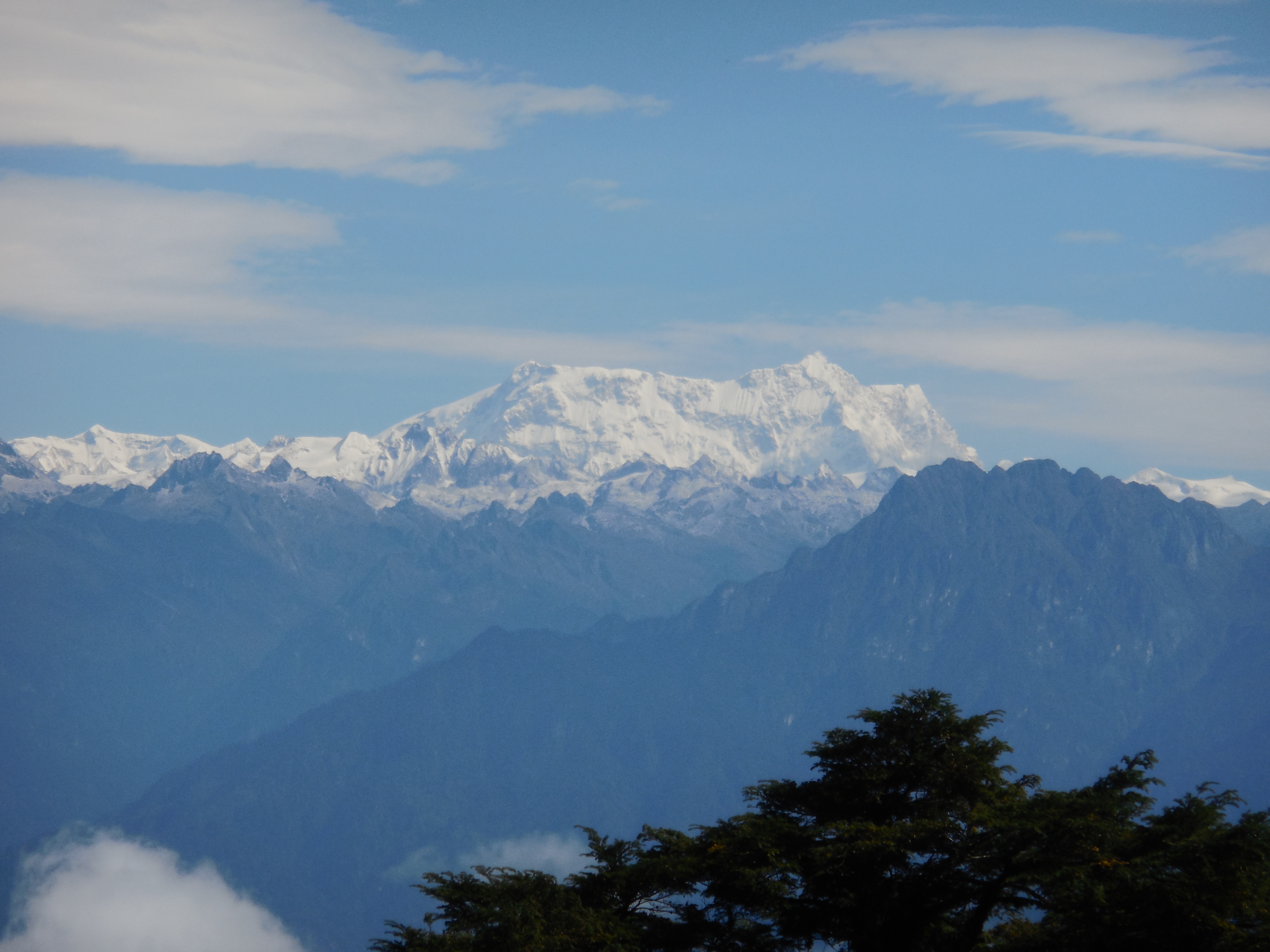 Gangkar Pasun (7564m)
